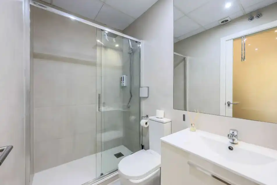Baño de Piso en venta en Madrid con Aire acondicionado y Calefacción