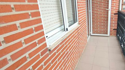 Foto 2 de Apartament en venda a Avenida Maragatos, Benavente, Zamora