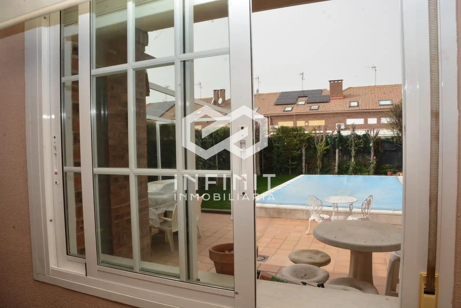 Casa adosada en venta en Villanueva de la Torre