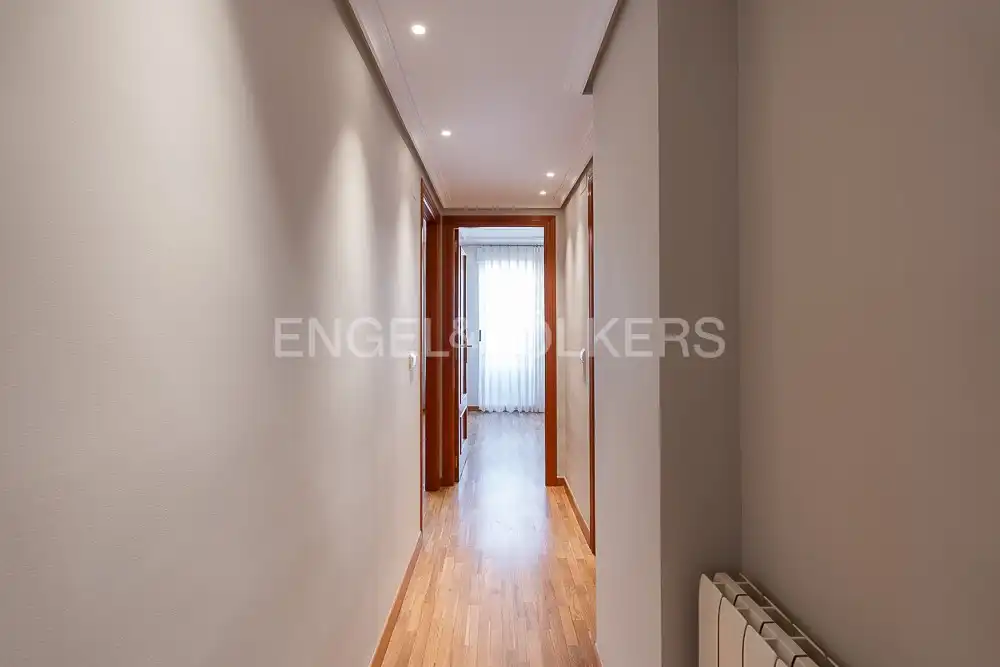 Flat for rent in Valencia  with Air Conditioner, Heating and Parquet flooring