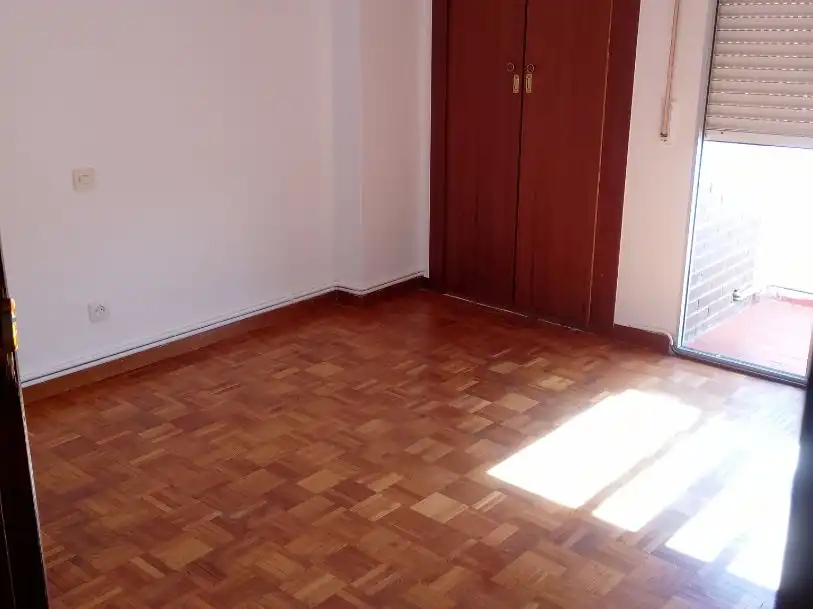 Habitación de Piso de alquiler en Torrelodones con Calefacción, Parquet y Terraza