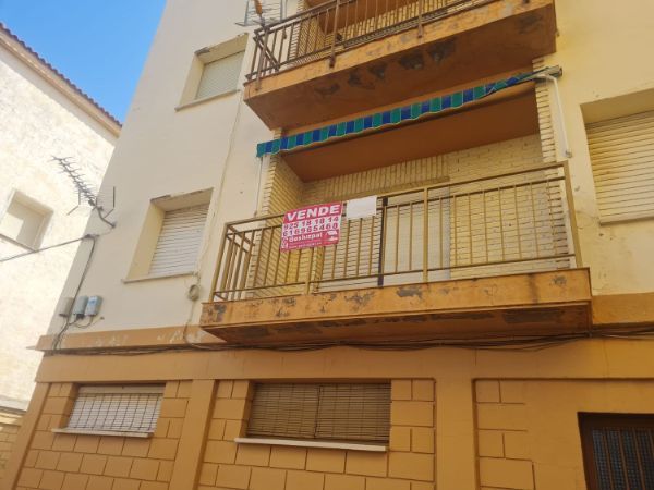 Exterior view of Flat for sale in Quintanar de la Orden  with Parquet flooring, Terrace and Balcony