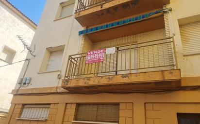 Vista exterior de Pis en venda en Quintanar de la Orden amb Parquet, Terrassa i Balcó