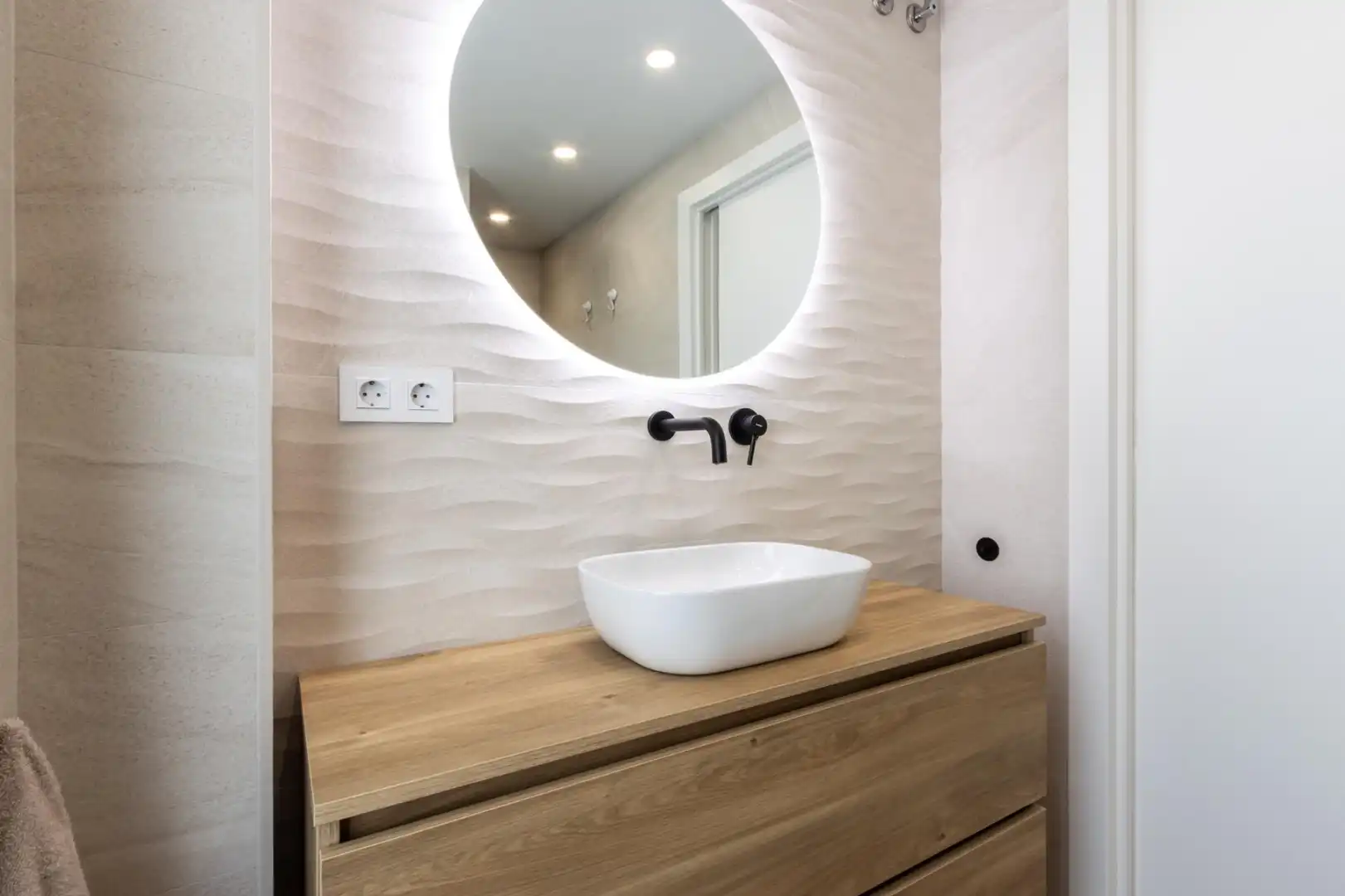Bathroom of Houses for sale in Sant Quirze del Vallès  with Air Conditioner, Heating and Private garden