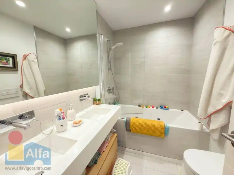 Flat for sale in Praza Independencia
