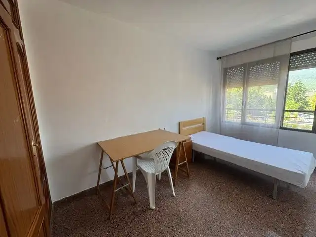 Bedroom of Flat for rent in Alcoy / Alcoi  with Storage room and Furnished