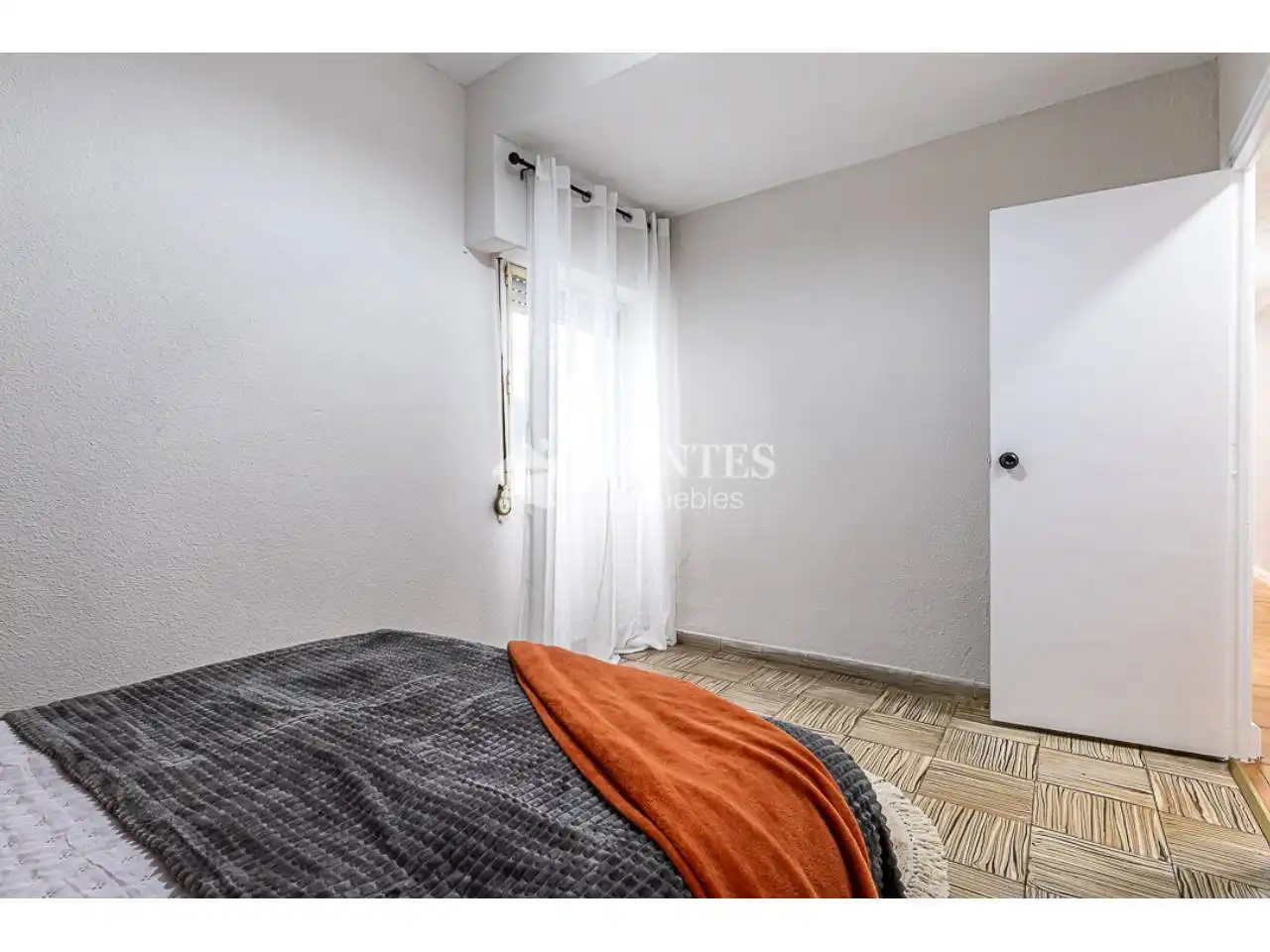Habitación de Piso en venta en Alicante / Alacant con Terraza