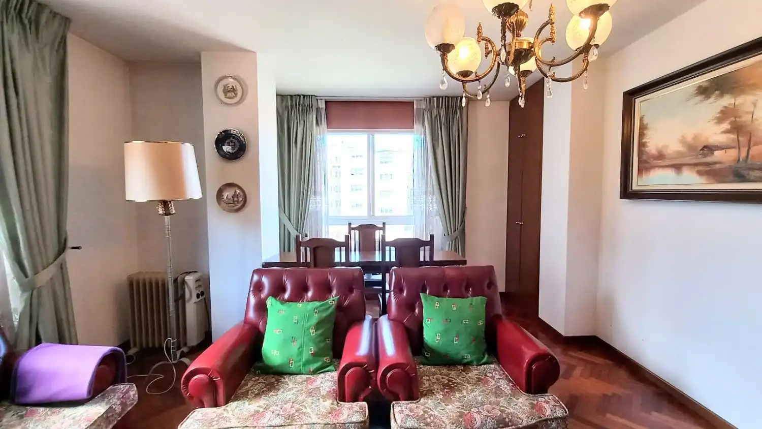 Sala de estar de Piso en venta en Culleredo con Calefacción, Parquet y Trastero
