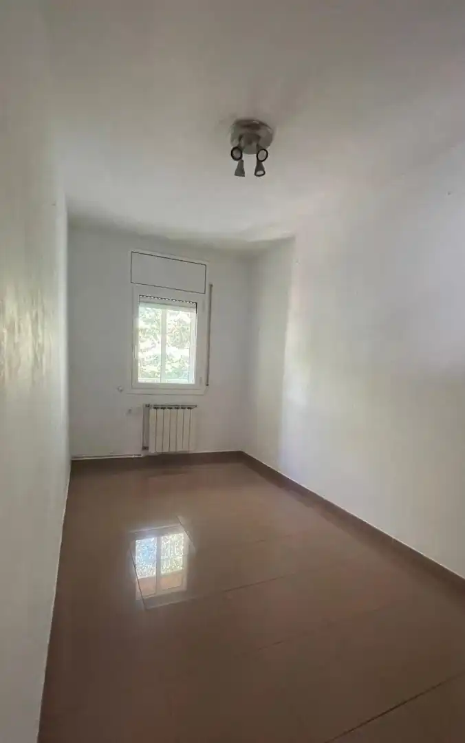 Casa adosada en venda a Maçana