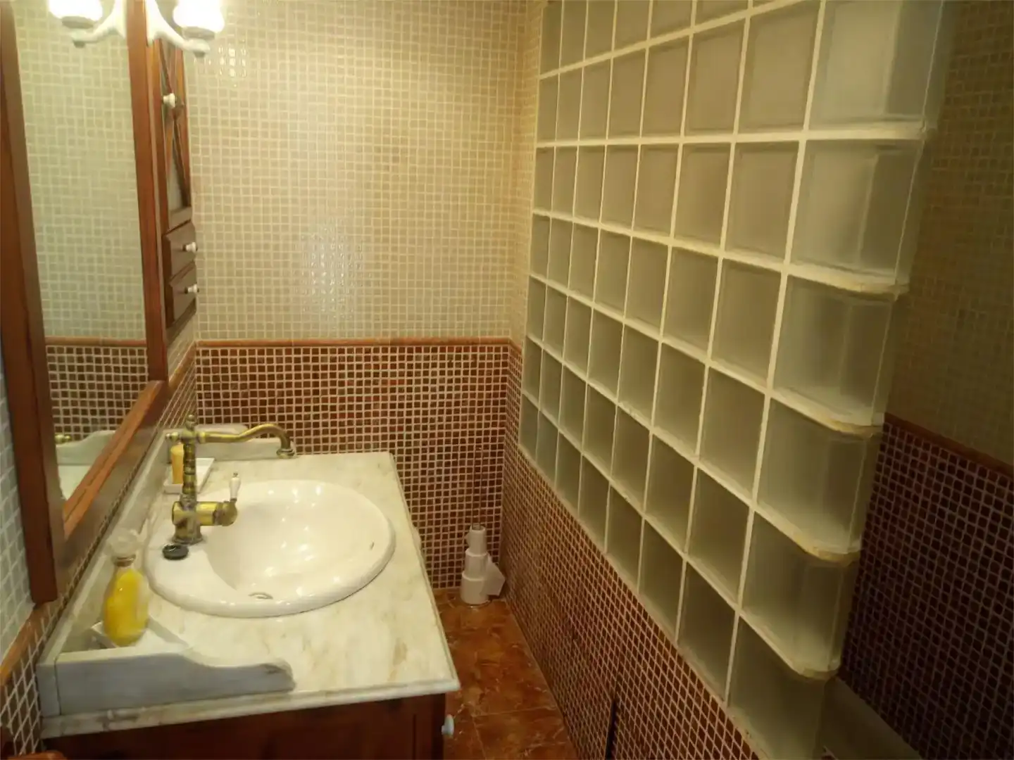 Baño de Piso en venta en Almudévar con Aire acondicionado