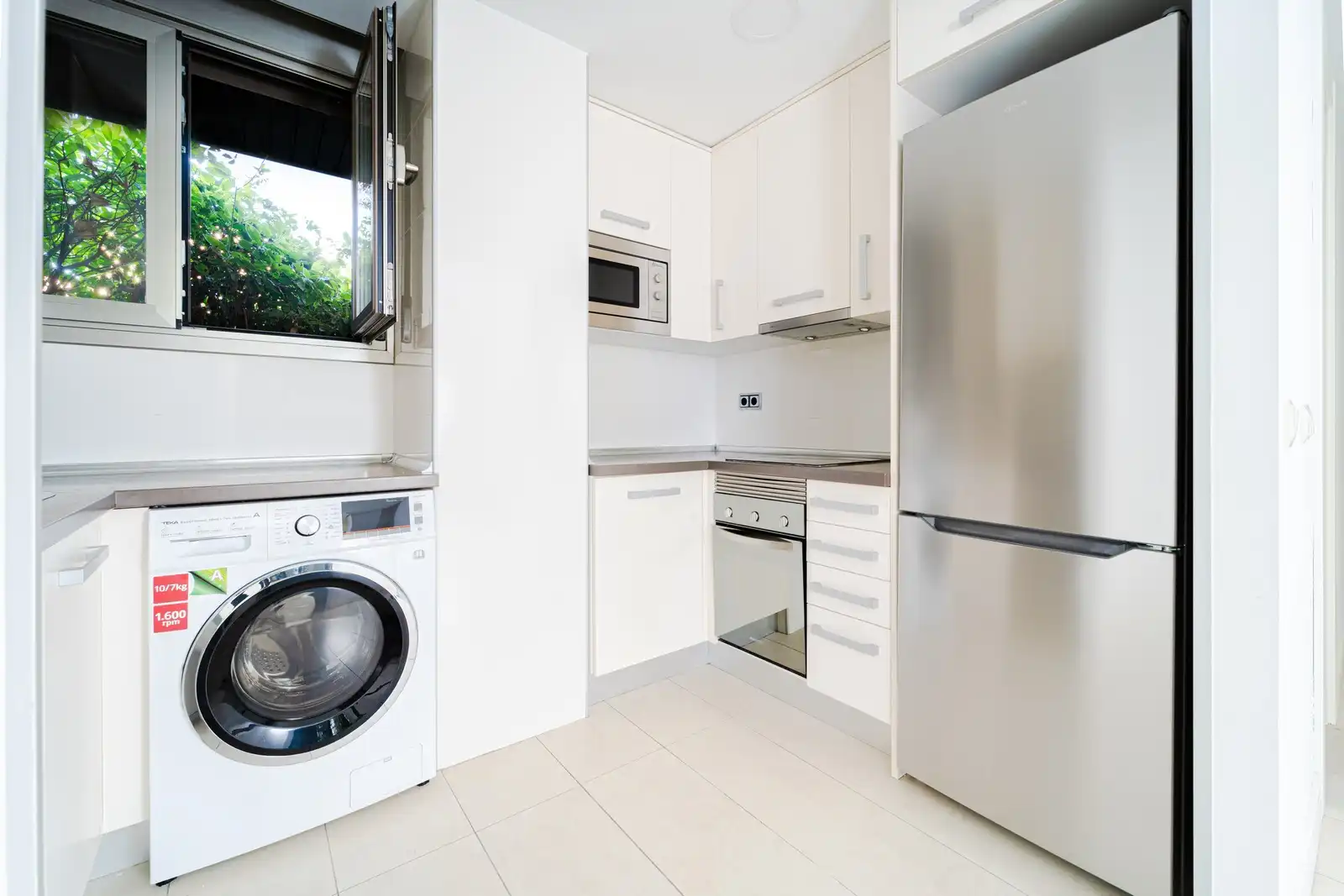 Kitchen of Study for sale in Madrid  with Storage room