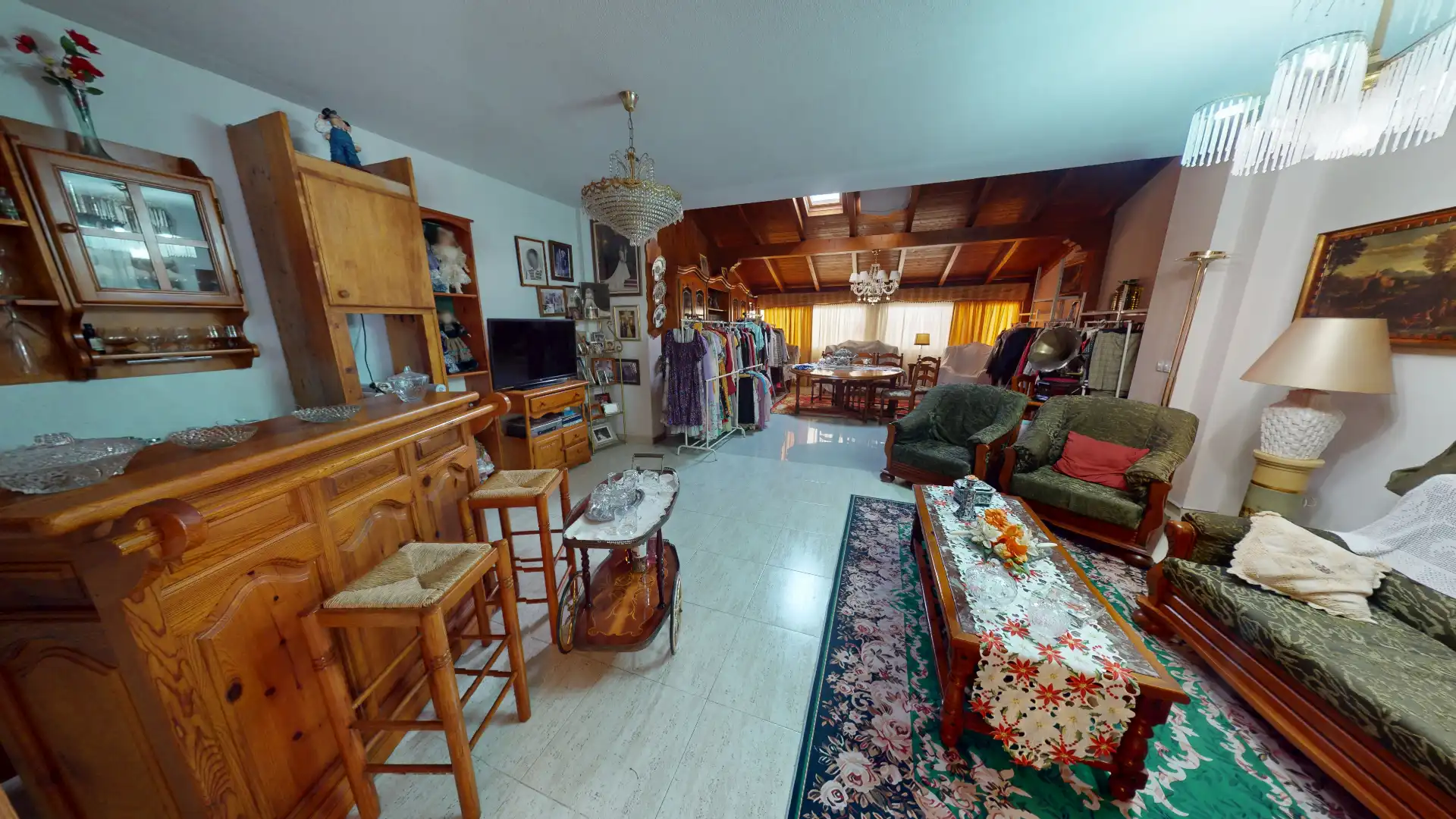 Sala d'estar de Casa o xalet en venda en El Campello amb Aire condicionat, Jardí privat i Terrassa
