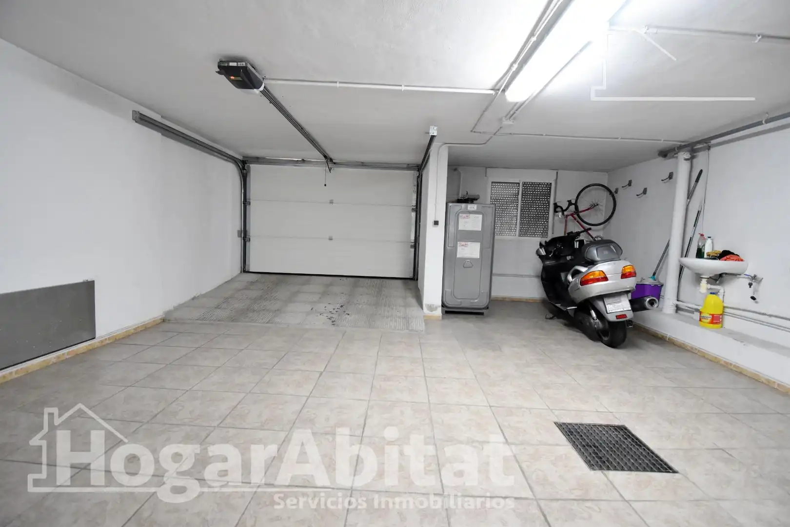 Parking de Casa adosada en venta en El Real de Gandia con Aire acondicionado, Terraza y Trastero