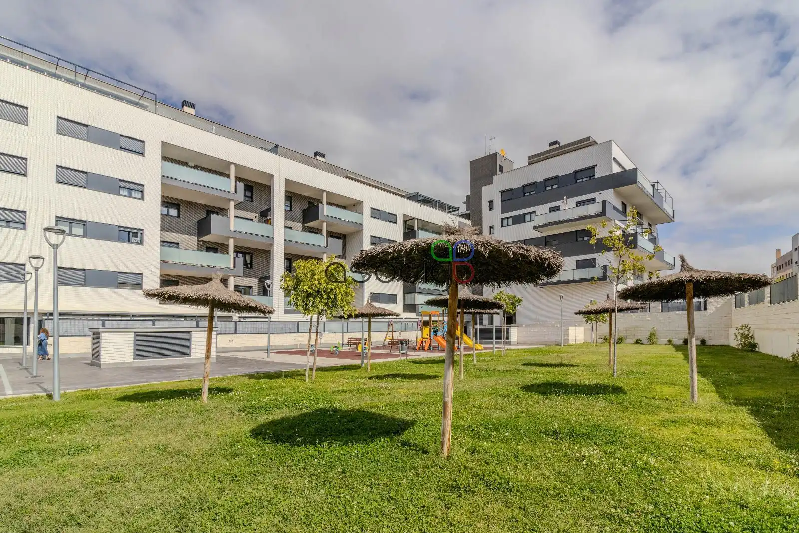 Flat with pool for sale in Mercedes Gaibrois