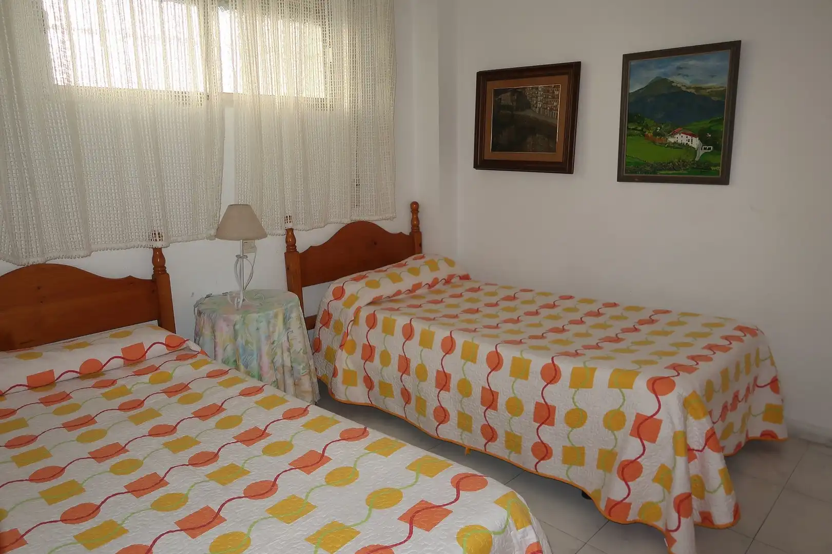 Schlafzimmer von Wohnungen zur Miete in Almuñécar mit Klimaanlage, Heizung und Terrasse