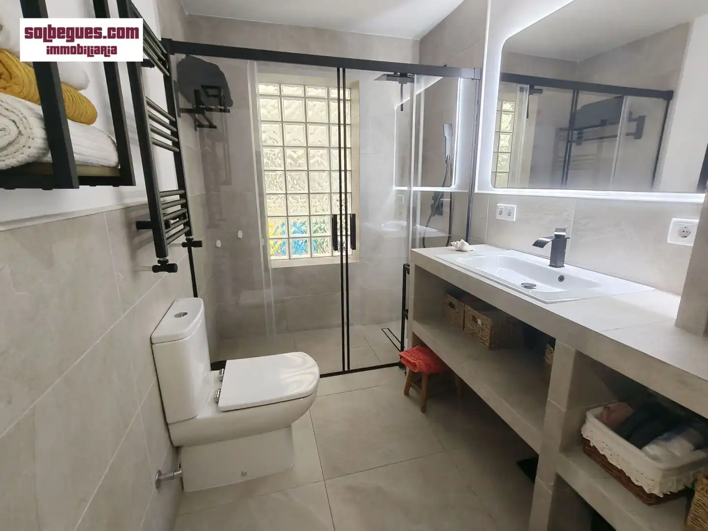 Bathroom of Flat for sale in Begues  with Heating and Terrace