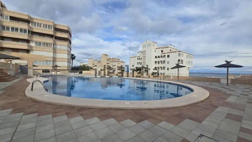 Piscina de Casa o chalet en venta en Elche / Elx con Aire acondicionado, Terraza y Trastero