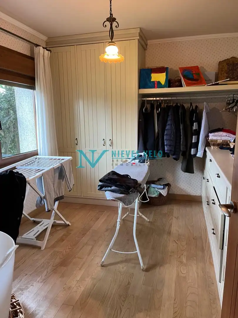 Dormitori de Casa o xalet en venda en Carballo amb Calefacció i Jardí privat