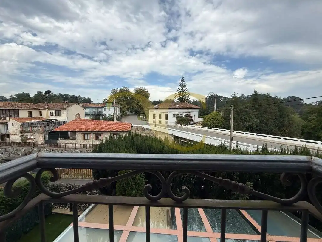 Außenansicht von Maisonette zum Verkauf in Llanes mit Heizung, Privatgarten und Terrasse