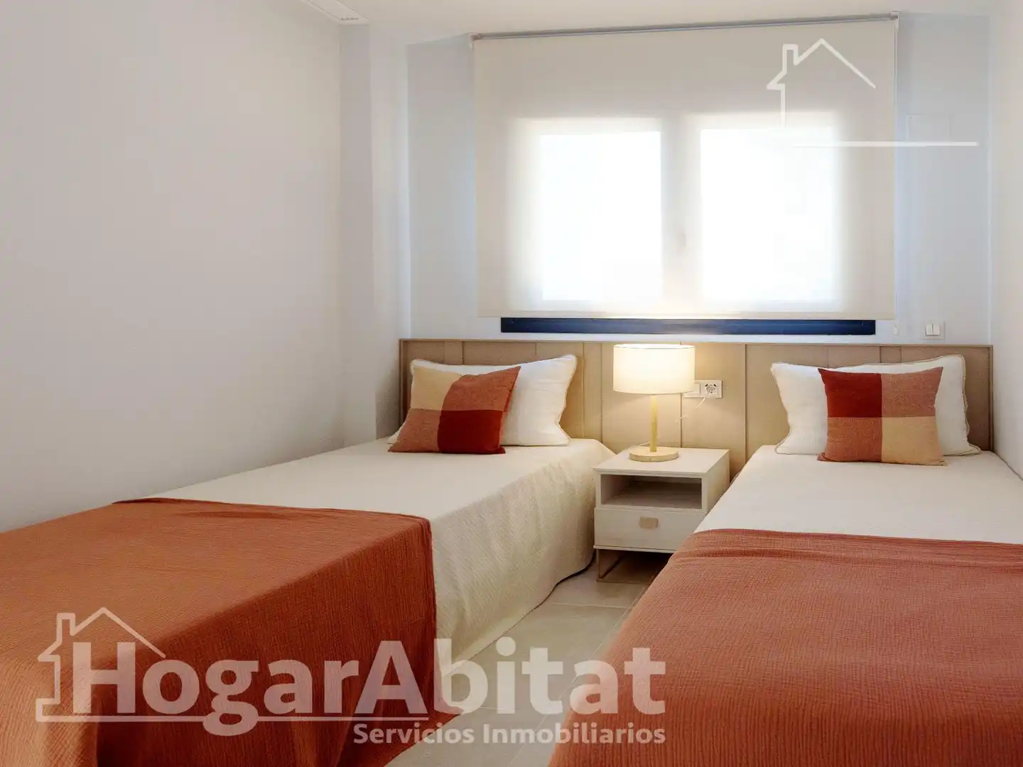 Habitación de Piso en venta en Dénia con Calefacción, Jardín privado y Terraza