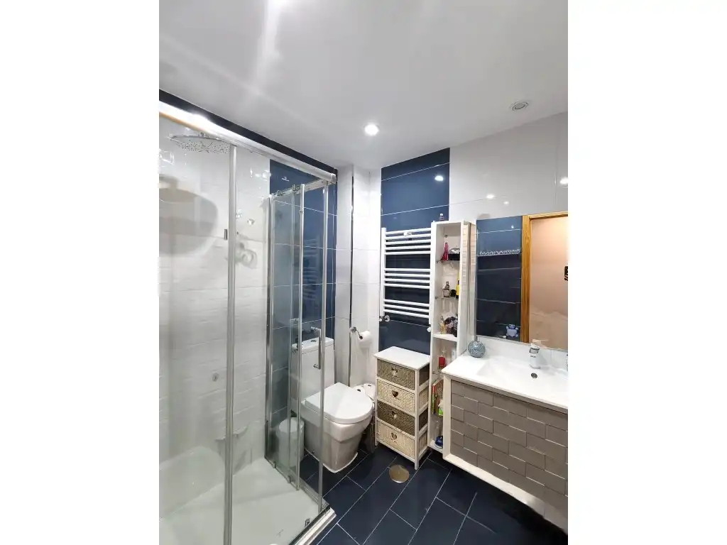 Bathroom of Flat for sale in Fuenlabrada