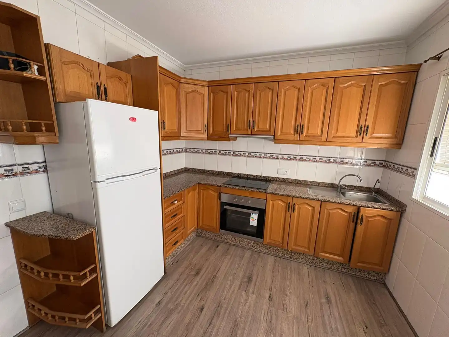 Cocina de Apartamento en venta en Almoradí con Terraza, Trastero y Amueblado