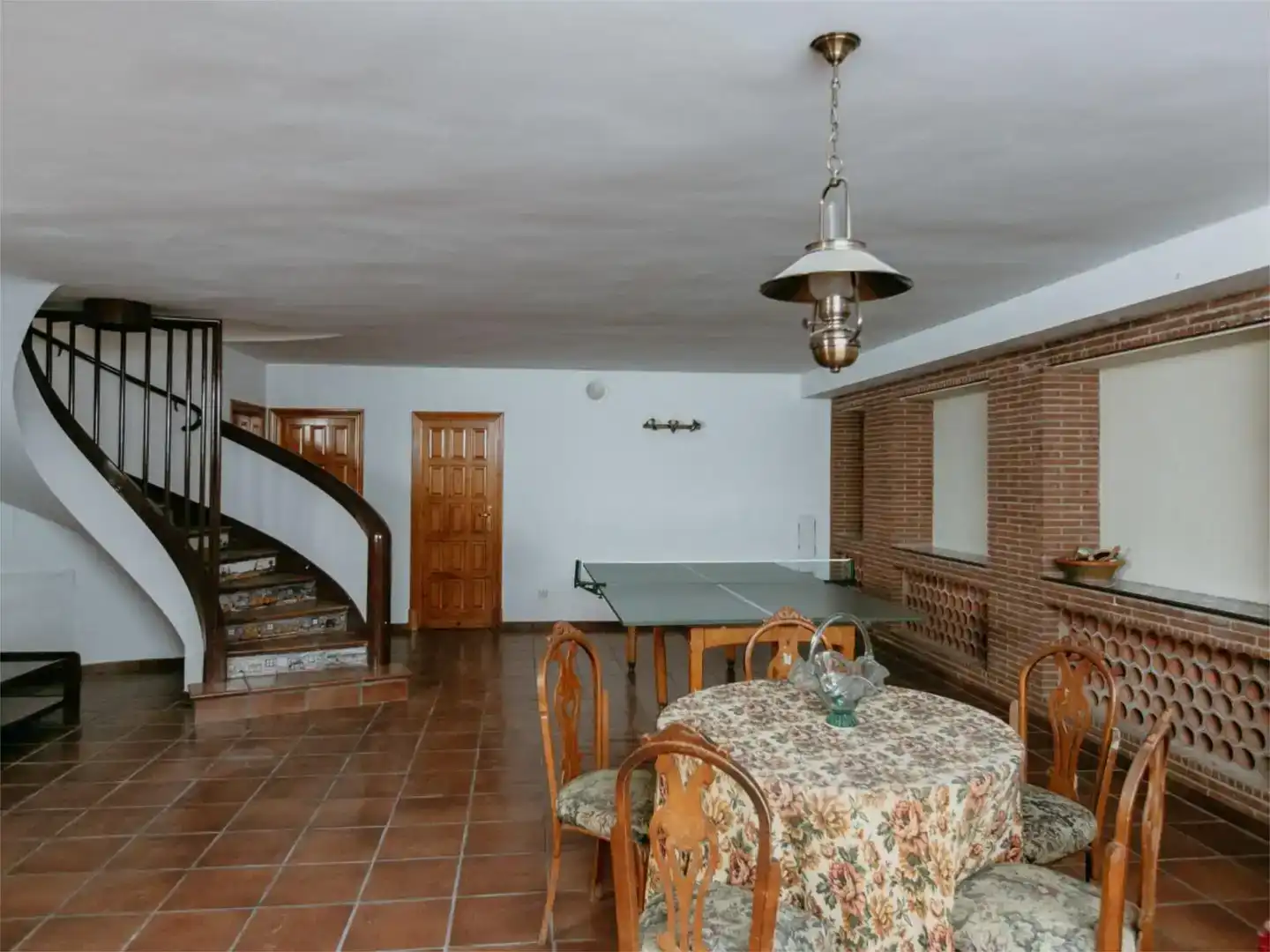 Casa adosada en venta en Huesca con Jardín privado, Trastero y Amueblado