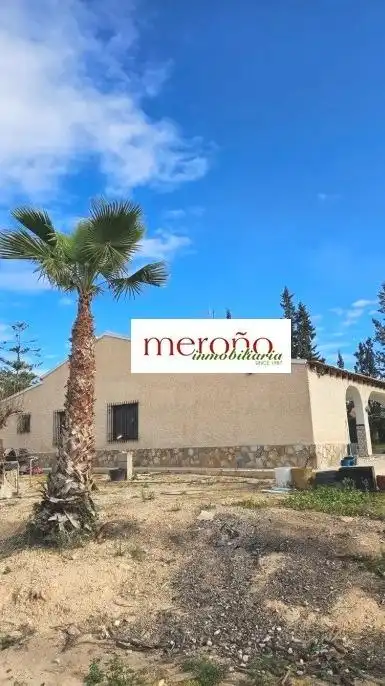 Vista exterior de Casa o xalet en venda en Elche / Elx amb Terrassa i Traster