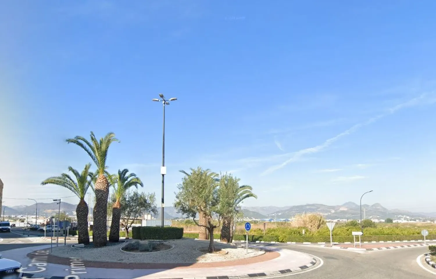 Exterior view of Flat to rent in La Font d'en Carròs  with Air Conditioner, Oven and Washing machine