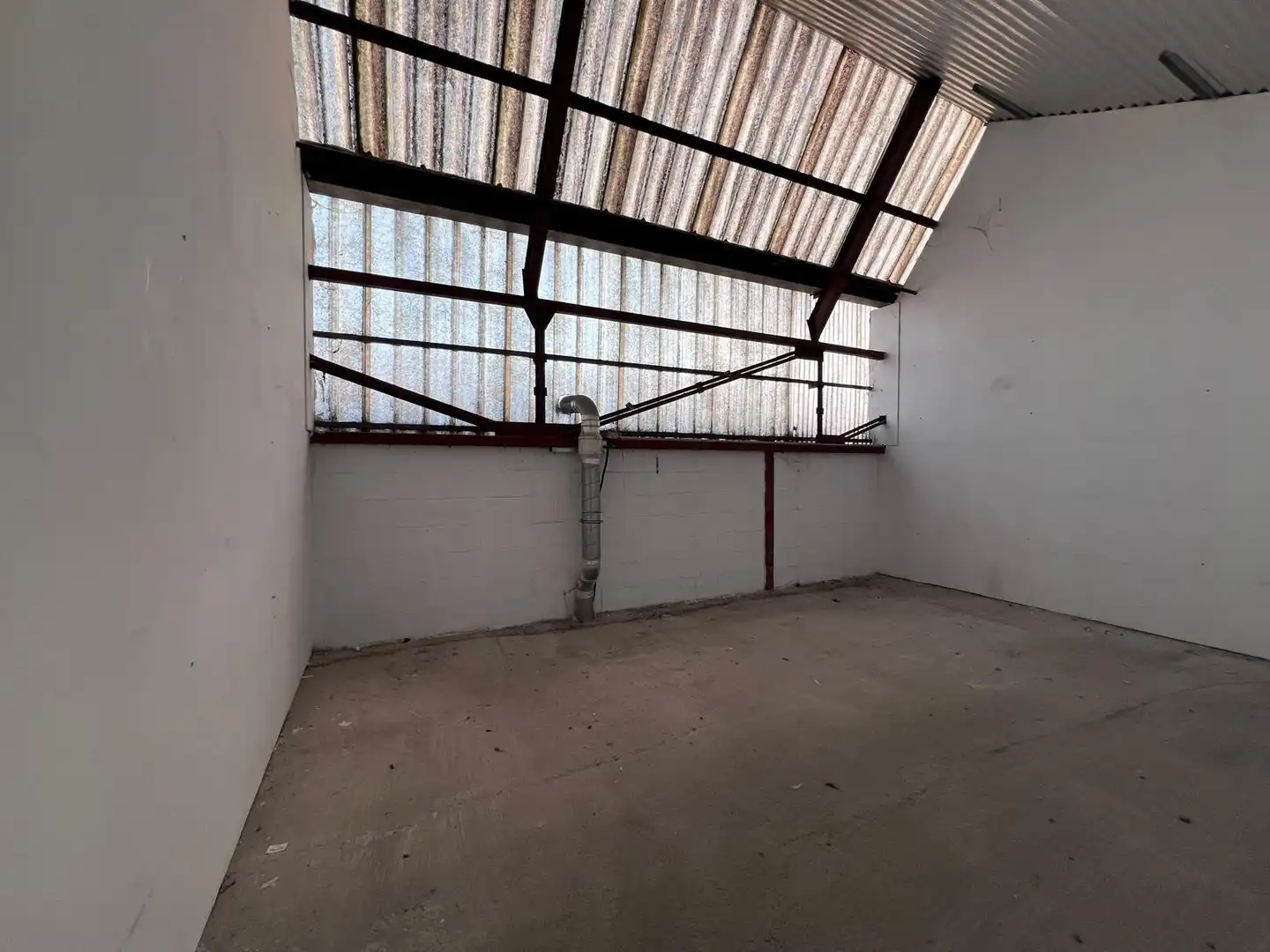 Fabrikhallen zur Miete in Llanera