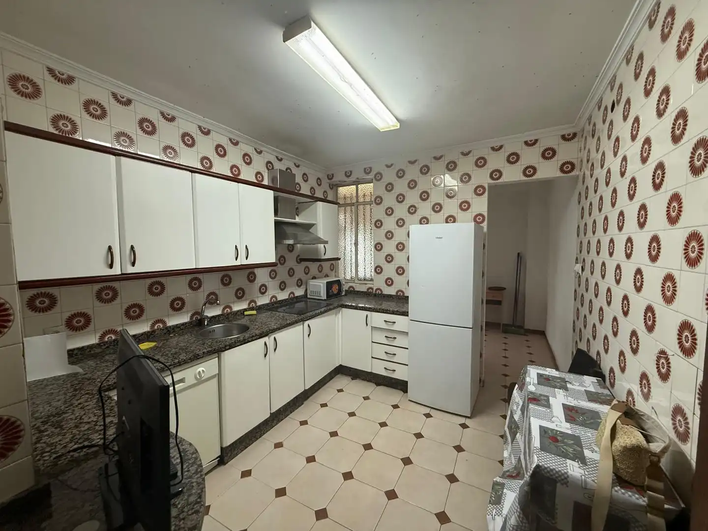 Cocina de Piso de alquiler en Huelva con Aire acondicionado, Amueblado y Lavadora