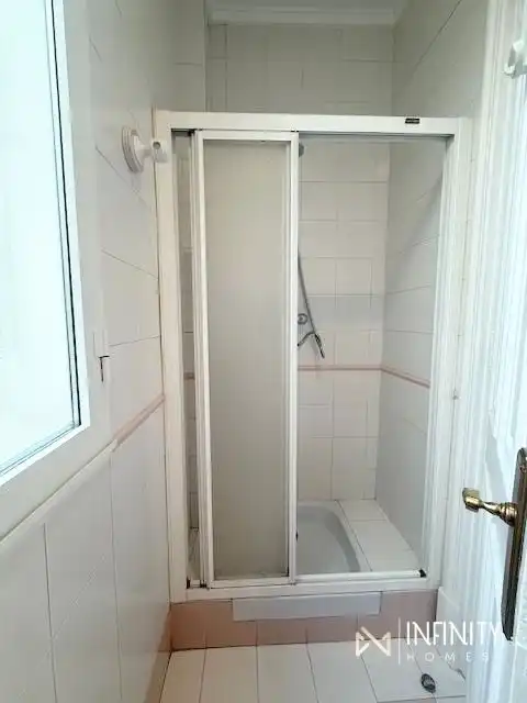 Baño de Piso de alquiler en Bilbao  con Calefacción