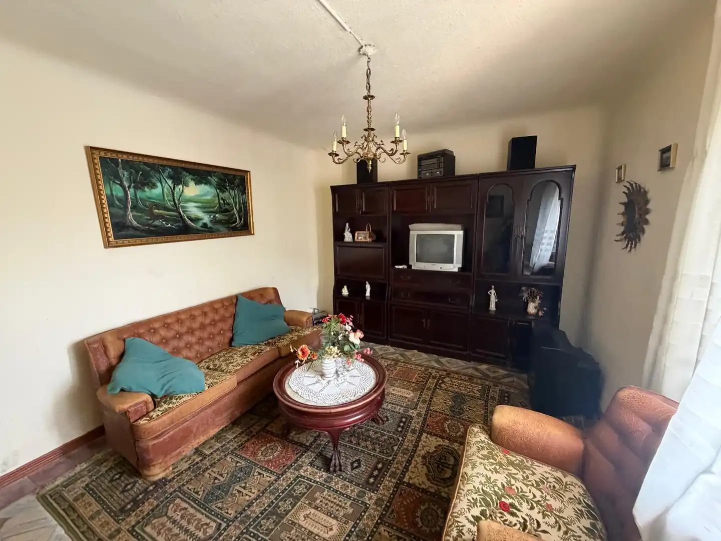 Sala d'estar de Finca rústica en venda en Lerma amb Traster, Moblat i Balcó