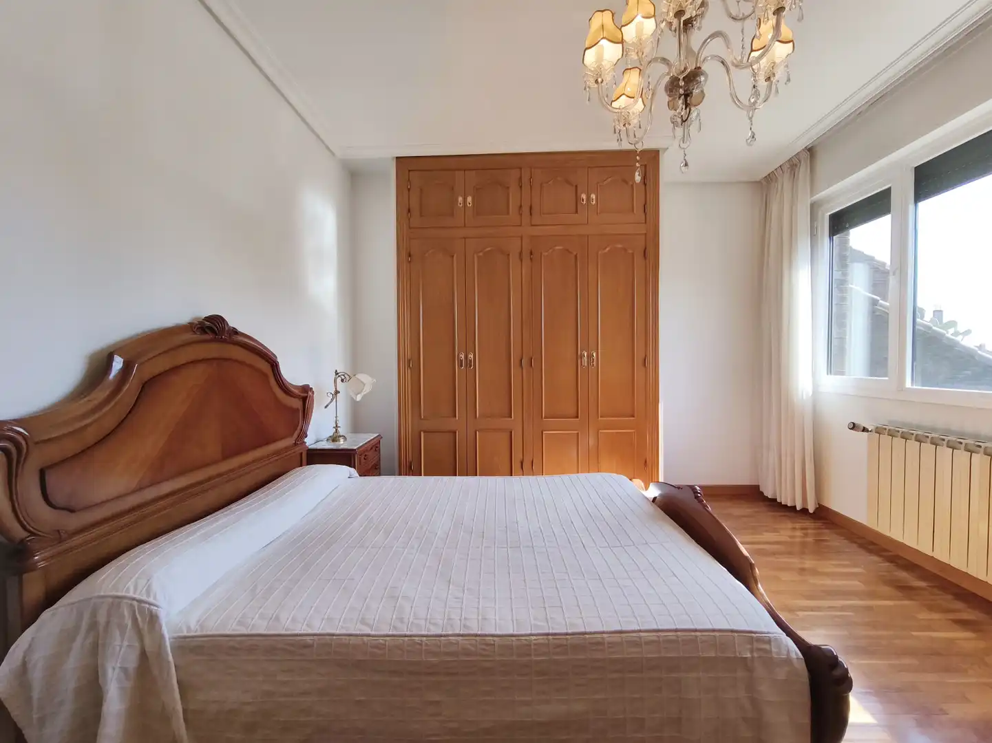 Dormitori de Casa adosada en venda en  Logroño amb Calefacció, Jardí privat i Parquet