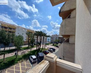 Vista exterior de Apartament de lloguer en L'Ampolla amb Terrassa i Balcó