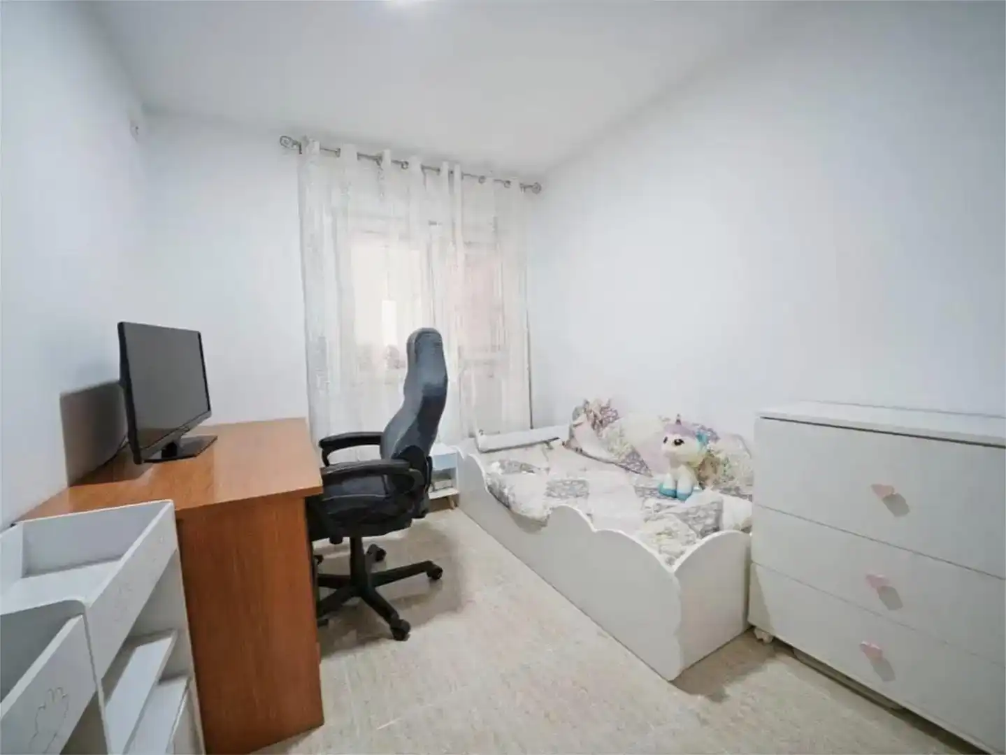 Dormitori de Casa o xalet en venda en El Campello amb Aire condicionat, Jardí privat i Traster