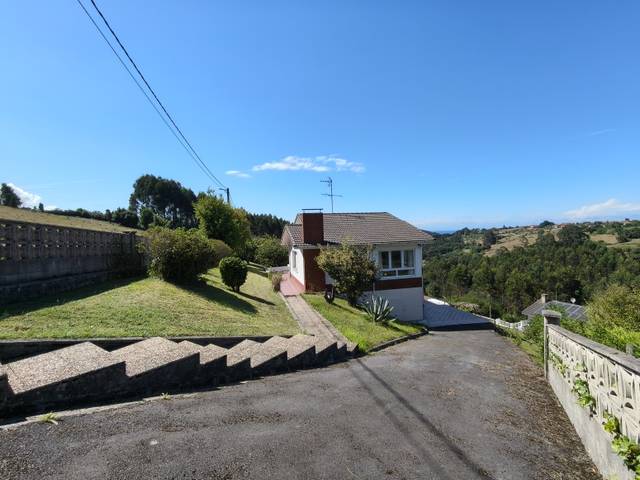 Casa-chalet en Venta en Quintueles - CS LA COROLLA, 7 en Villaviciosa - Amandi