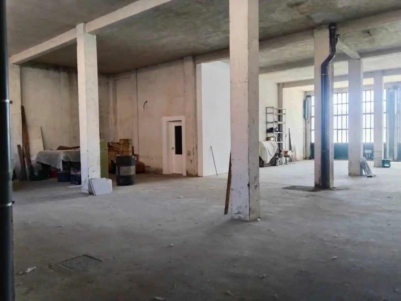 Geschaftsraum zur Miete in Calle Romancero, San Julián - Barriada de Cortes