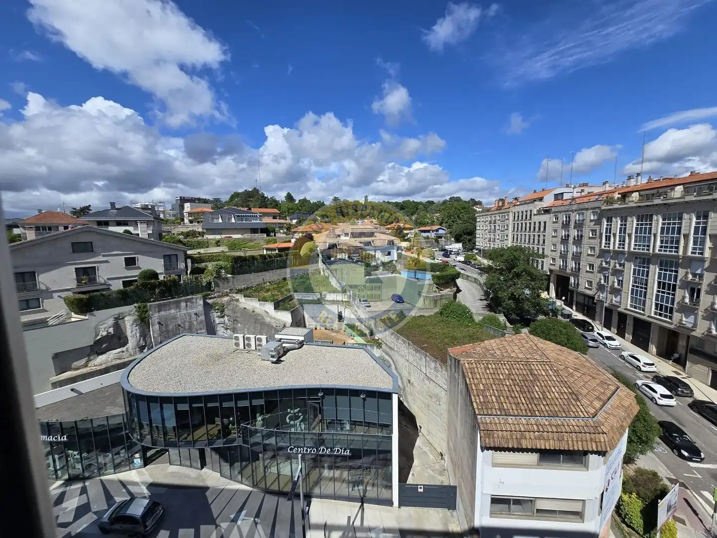 Vista exterior de Piso de alquiler en Vigo  con Calefacción