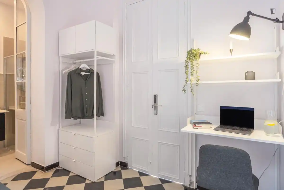 Dormitori de Casa o xalet per a compartir en Gràcia
