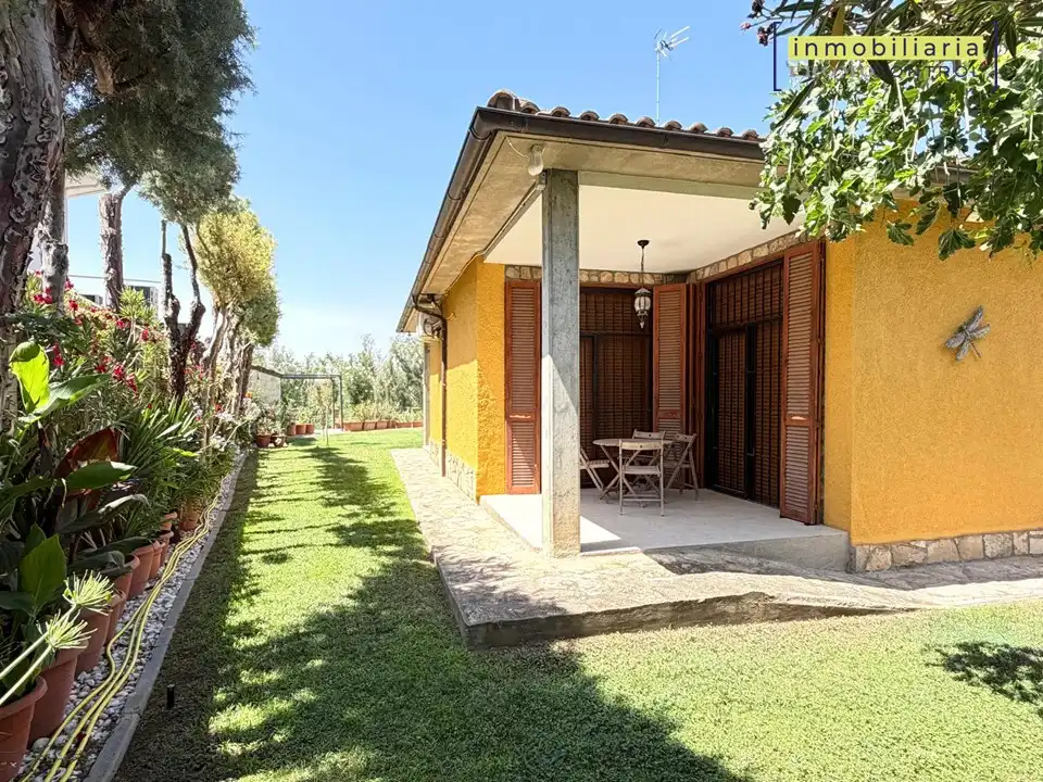 Jardí de Casa o xalet en venda en Zuera amb Aire condicionat, Calefacció i Jardí privat