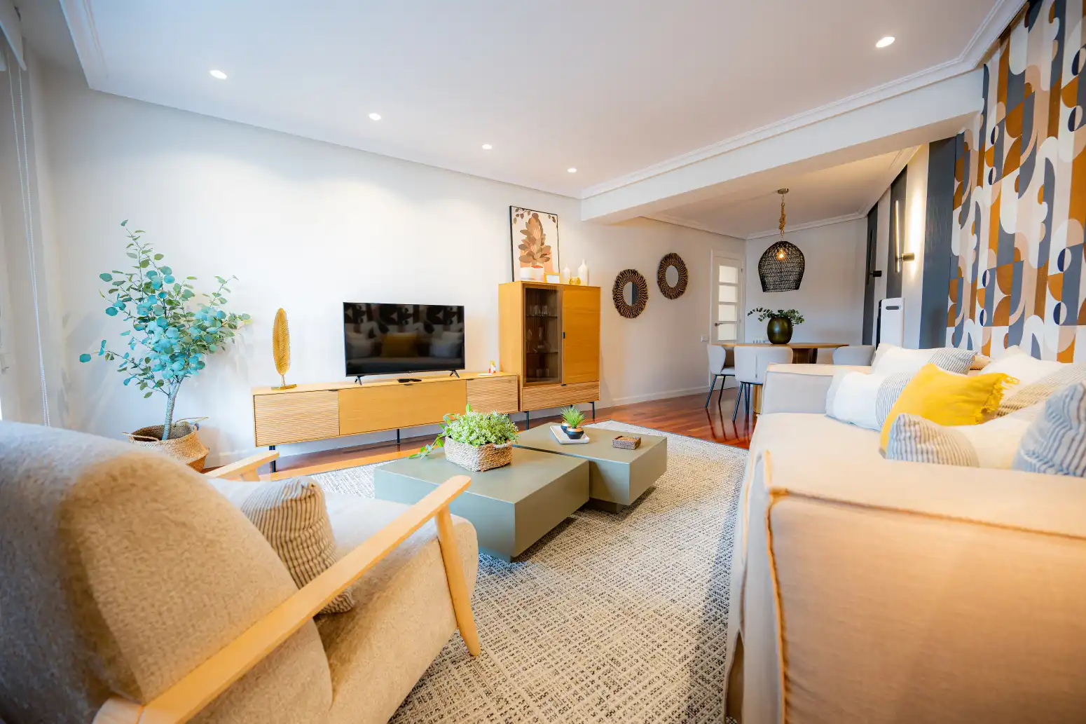 Living room of Flat for sale in Oviedo   with Heating, Parquet flooring and Terrace