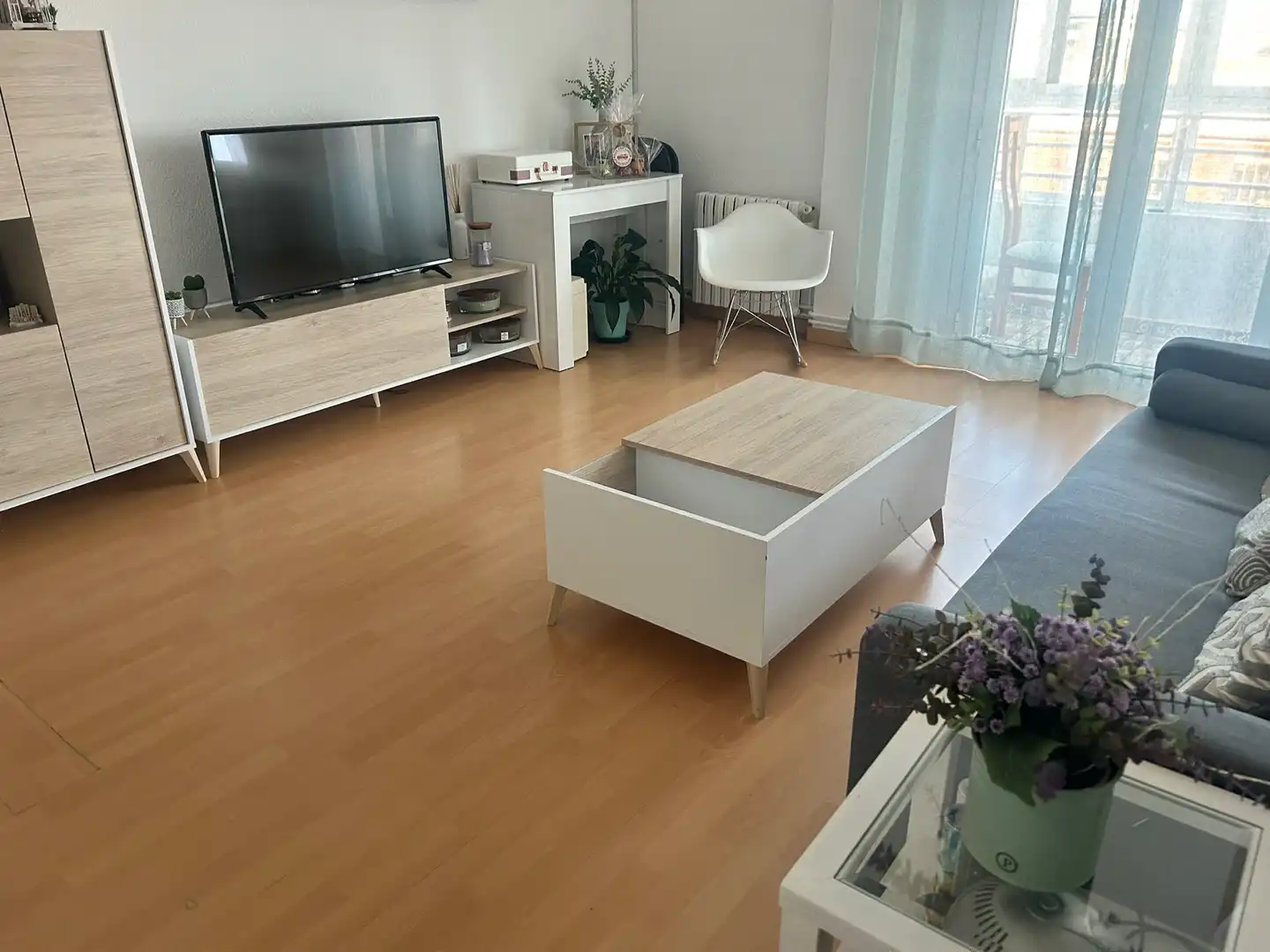 Sala d'estar de Pis en venda en Huesca amb Aire condicionat, Calefacció i Terrassa