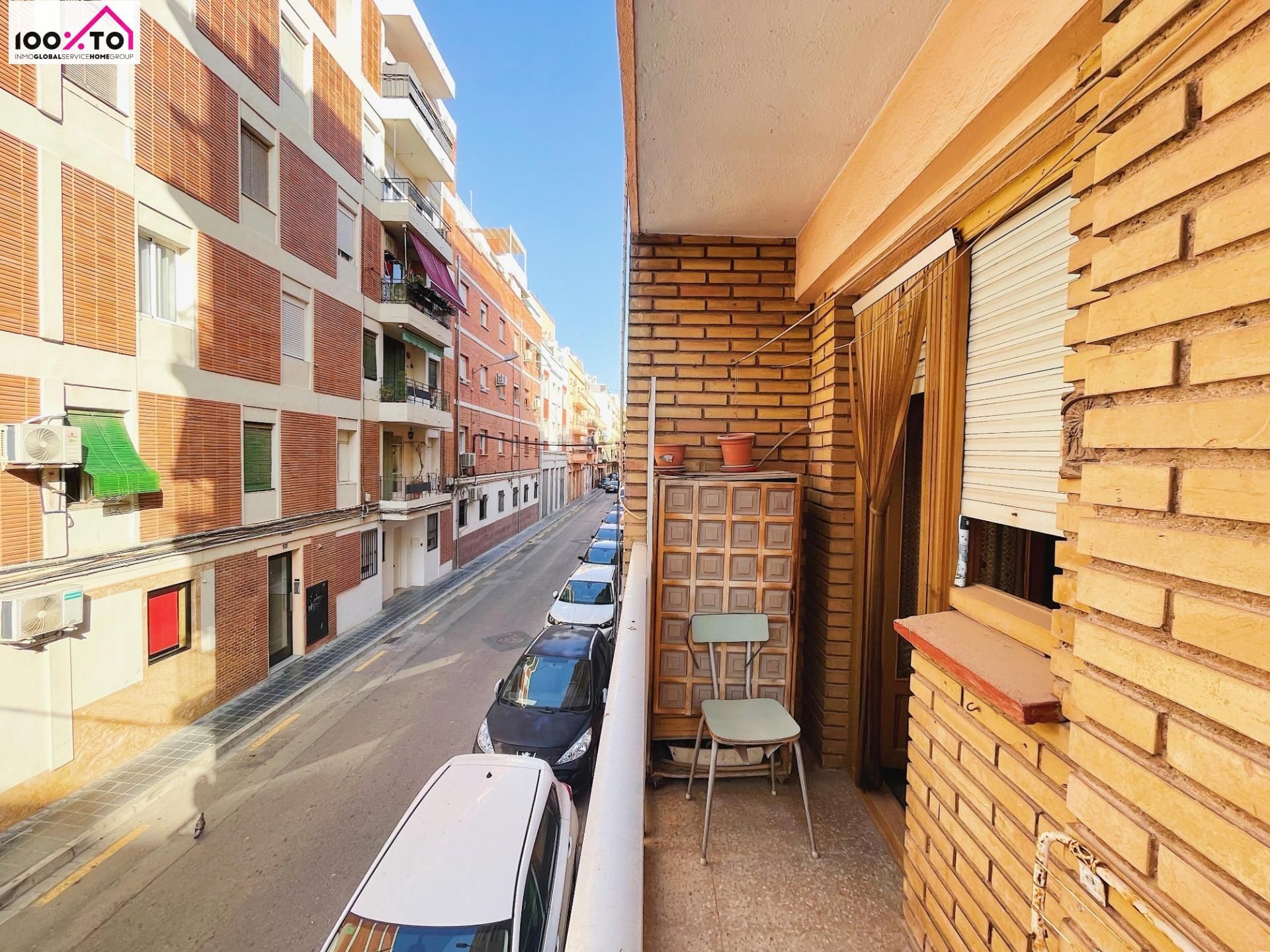 Exterior view of Flat for sale in  Valencia Capital  with Terrace and Balcony