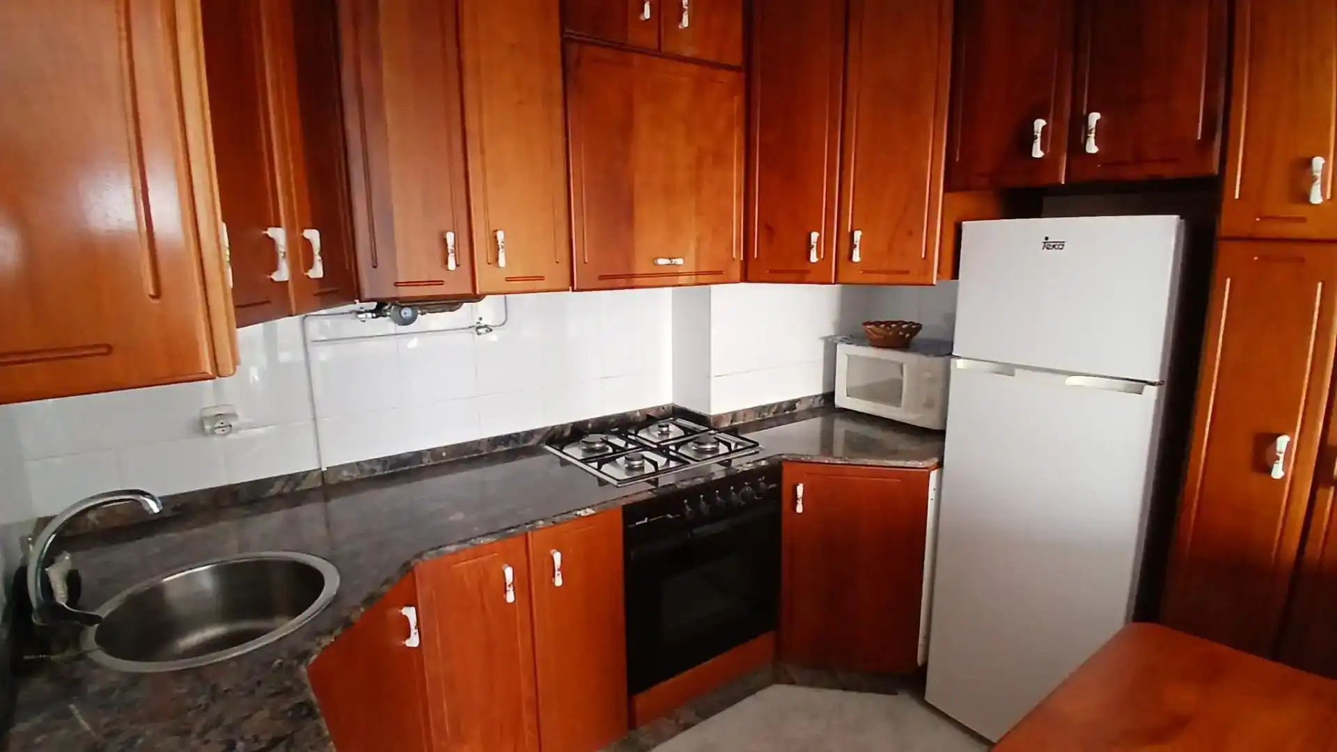 Küche von Wohnung zur Miete in Sanxenxo mit Möbliert