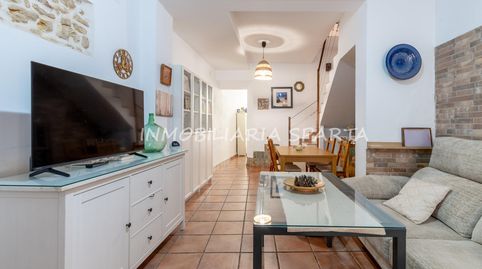 Foto 2 de Casa adosada en venta en Calle José Quesada Funes, Gelves, Sevilla
