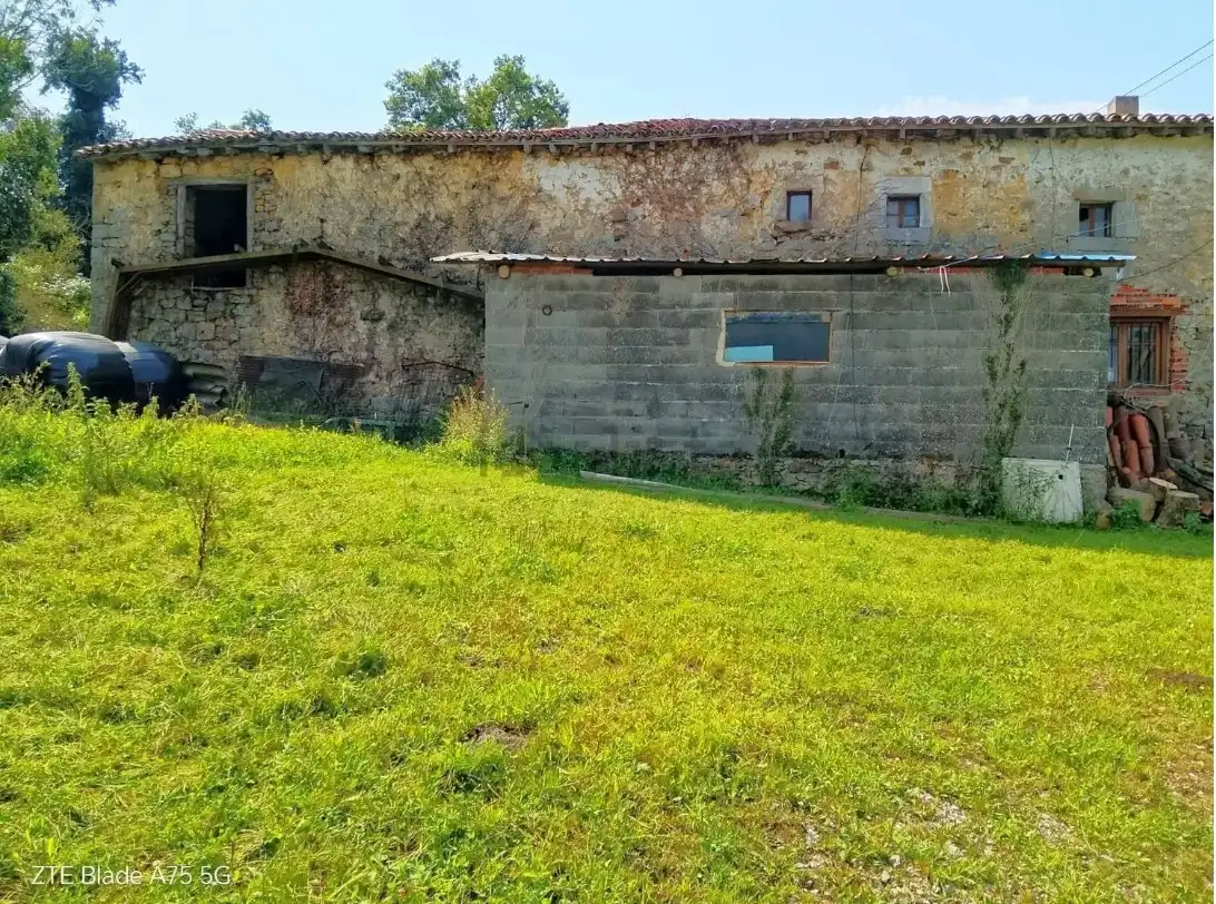 Exterior view of Houses for sale in San Felices de Buelna  with Private garden, Terrace and Storage room
