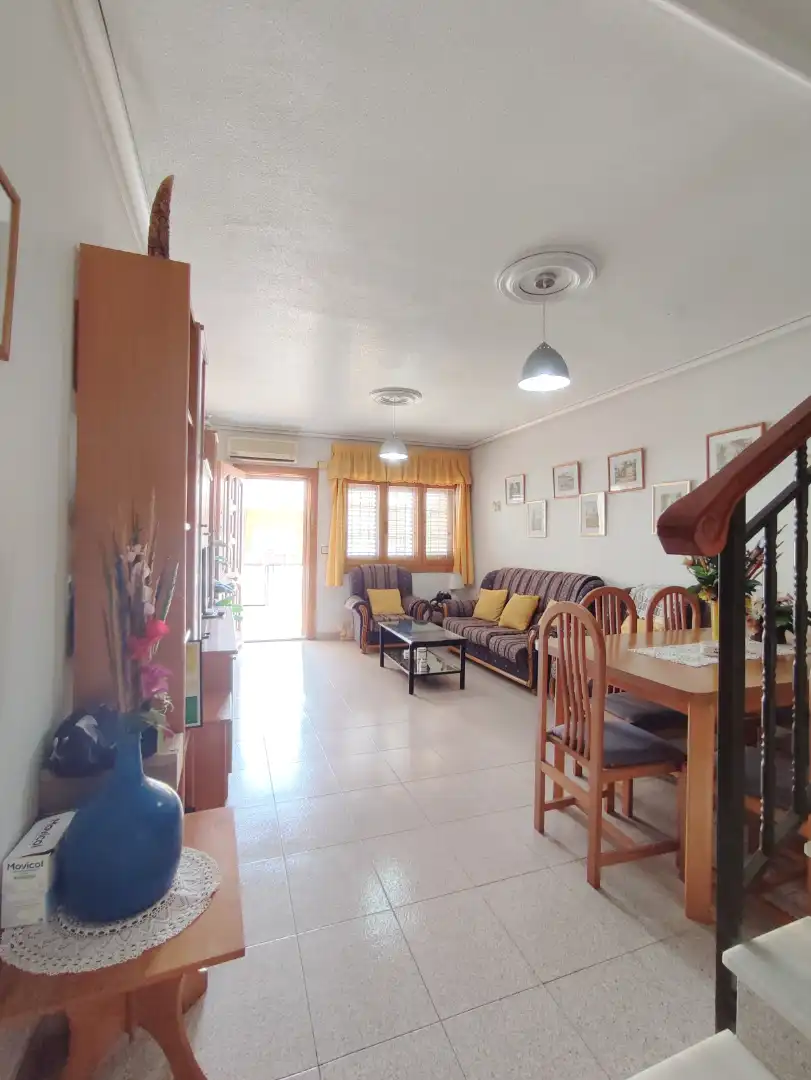 Casa a schiera con terrazza in vendita a Calle Manila 46, imagen 5