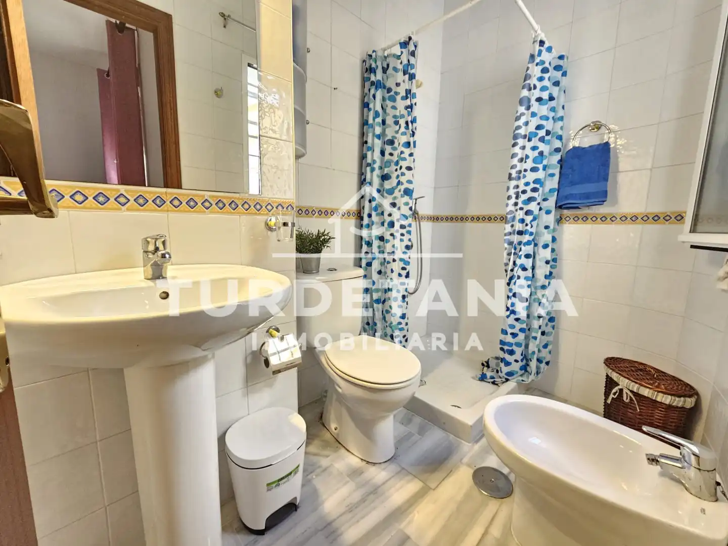 Ground floor for sale in V Centenario - Piletas - Capuchinos