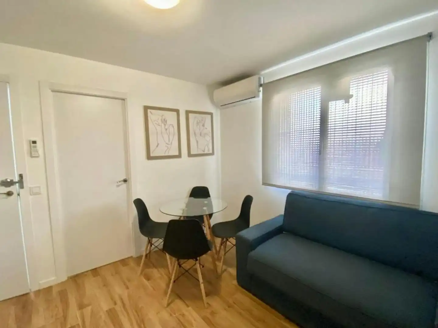 Sala de estar de Piso de alquiler en Madrid con Aire acondicionado, Calefacción y Amueblado